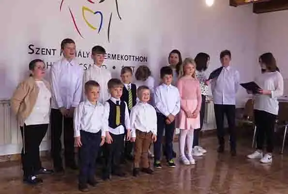 Anyáknapja a Ráti Gyermekotthonban